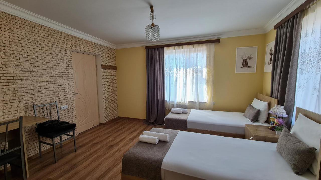 Seva Guesthouse And Cottages Byurakan Extérieur photo