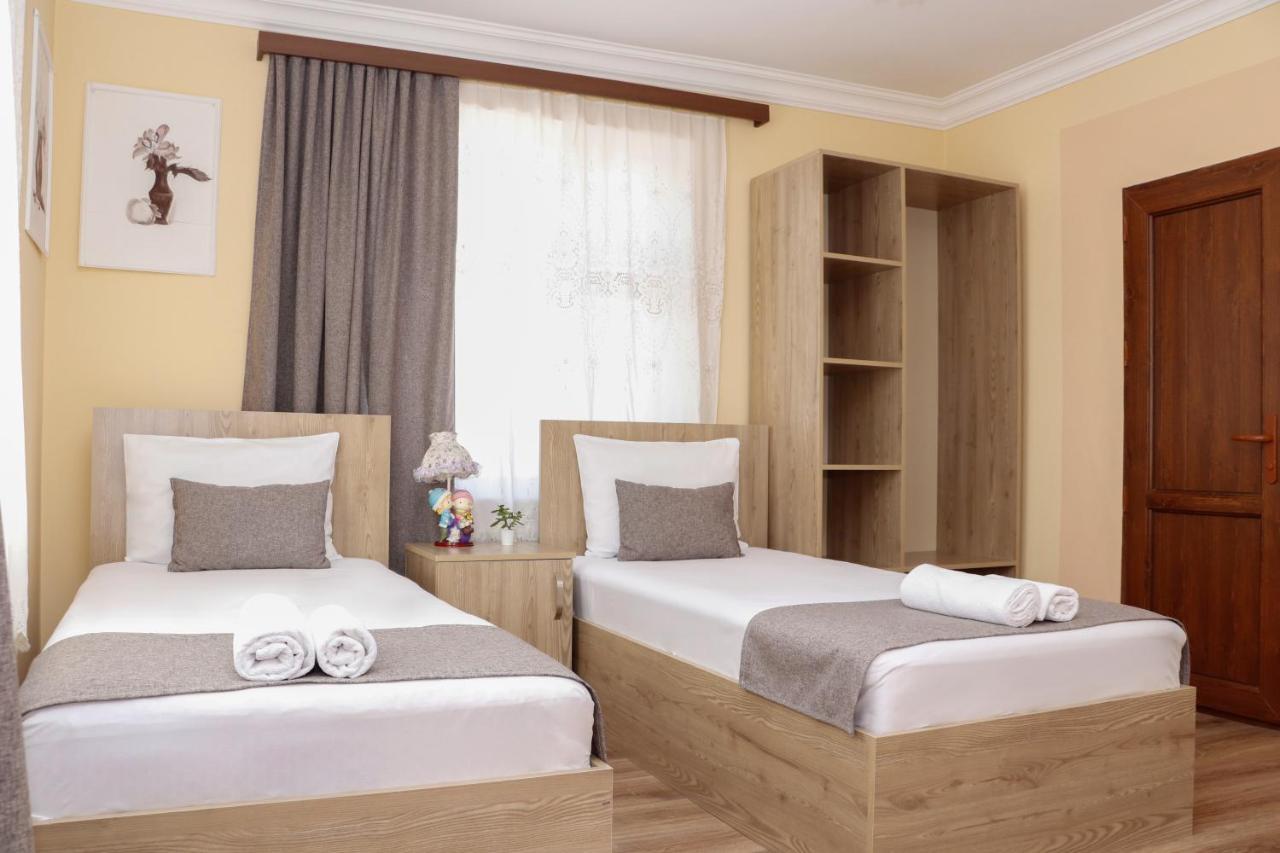 Seva Guesthouse And Cottages Byurakan Extérieur photo
